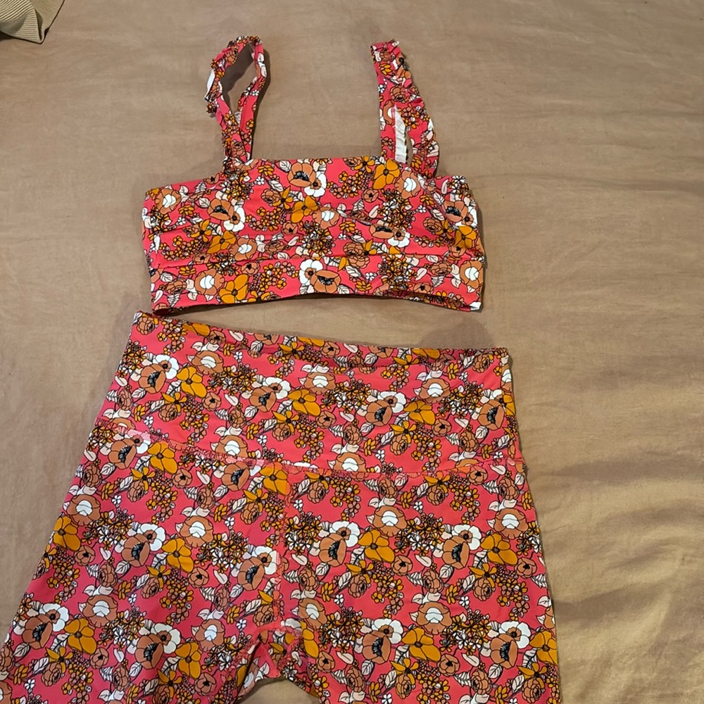 Sincerely Jules for Bandier floral biker short set 🌸 🌼